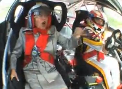 Βίντεο: Η …ατρόμητη γιαγιά!