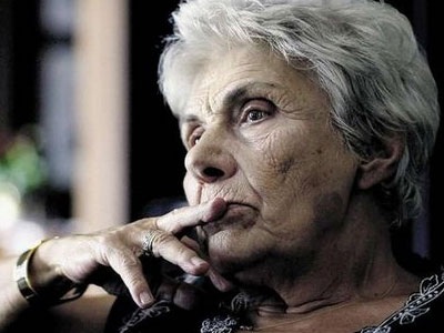 Η παγκόσμια Κική Δημουλά