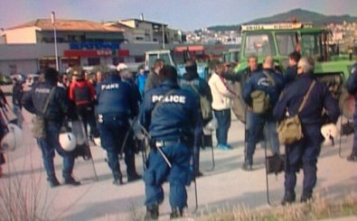 ΒΙΝΤΕΟ-Τα ΜΑΤ περίμεναν τους αγρότες