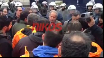 BINTEO-Αποδοκιμάζουν τον πρόεδρο της ΑΔΕΔΥ