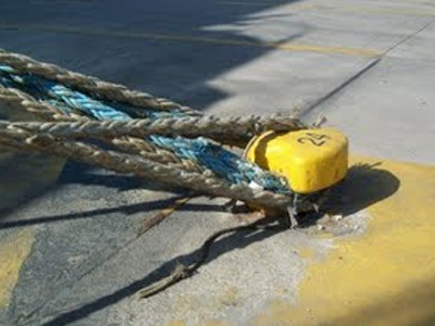 «Δεμένα» τα πλοία στην Κυλλήνη