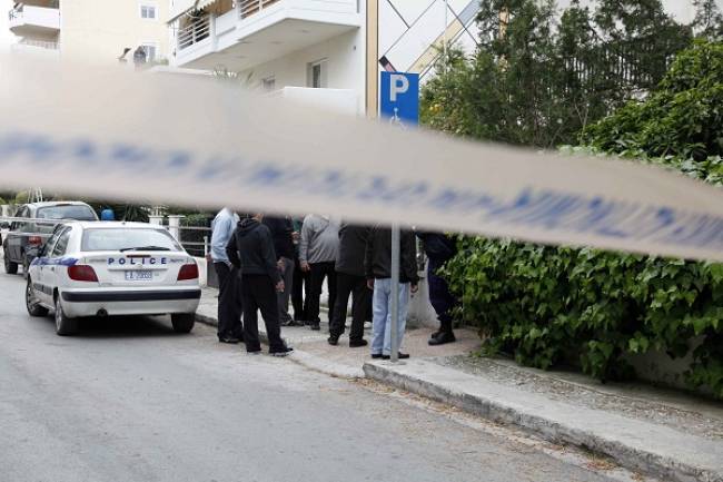 Την έσερναν στο έδαφος μέχρι να ξεψυχήσει