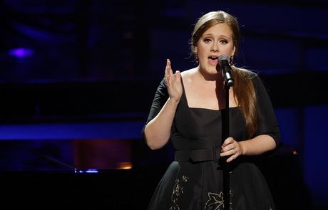 H Adele θα τραγουδήσει στα Όσκαρ