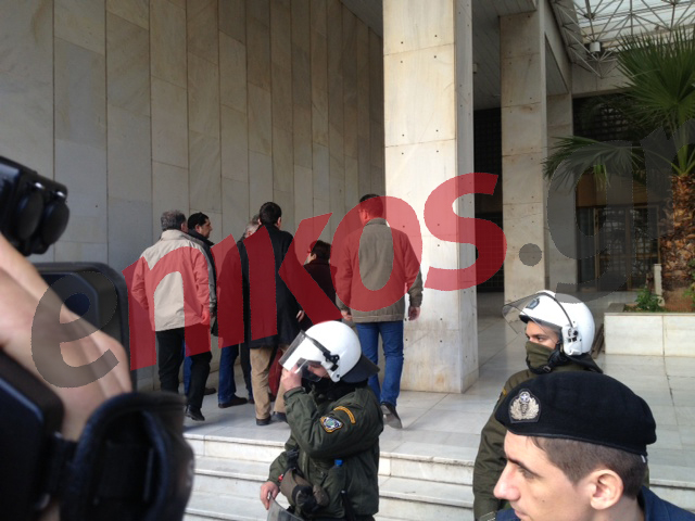 ΦΩΤΟ-Η Αλ. Παπαρήγα στη ΓΑΔΑ