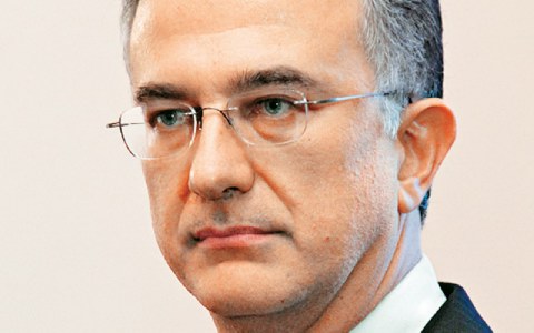 Διαφωνεί για τις ανισόποσες δόσεις το ΥΠΟΙΚ