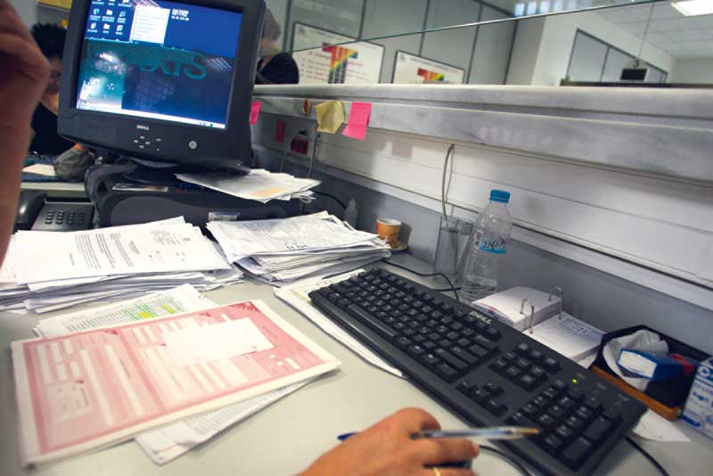 Μειώθηκαν οι ληξιπρόθεσμες οφειλές