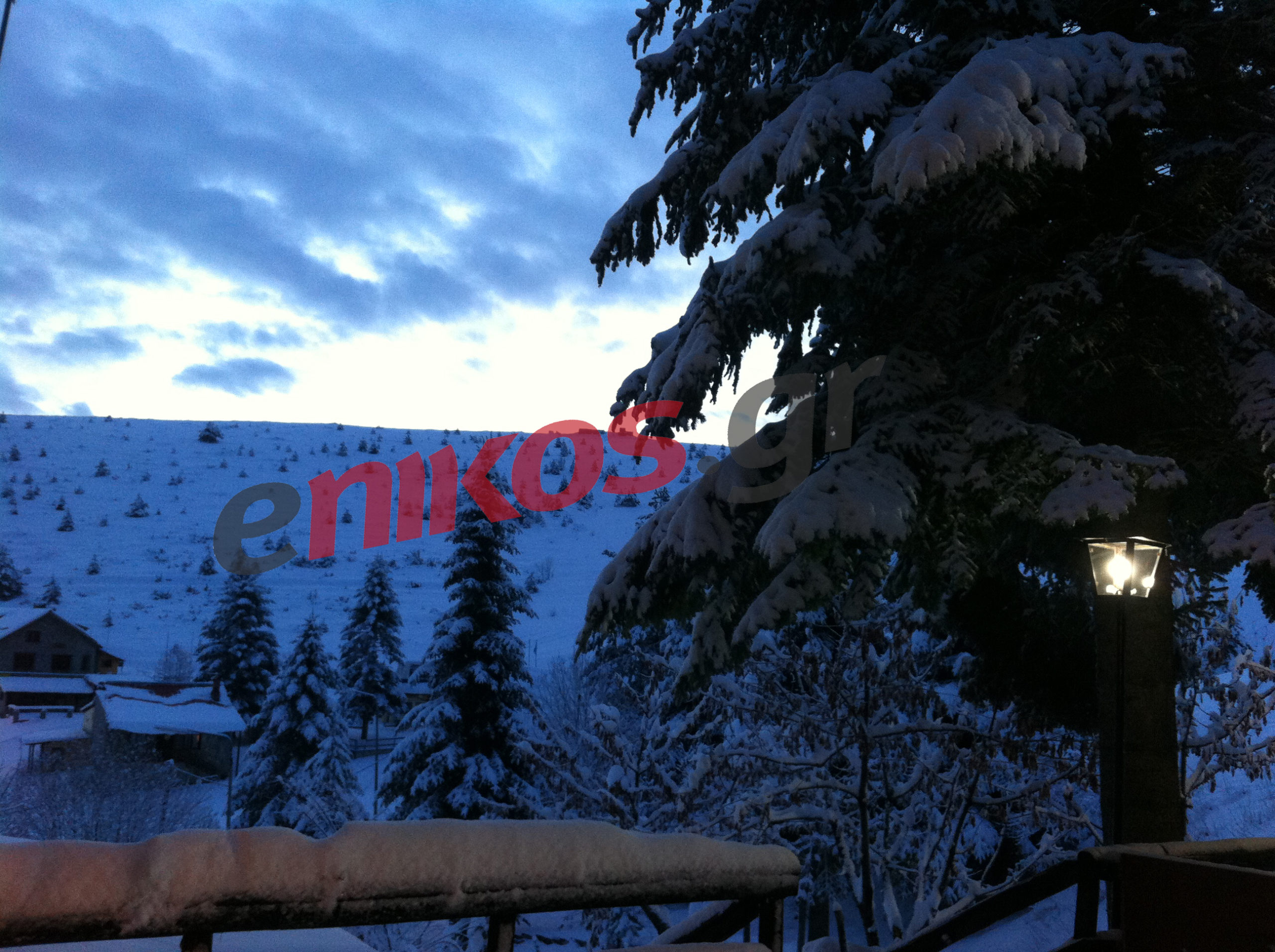 ΦΩΤΟ από το χιονισμένο Σέλι