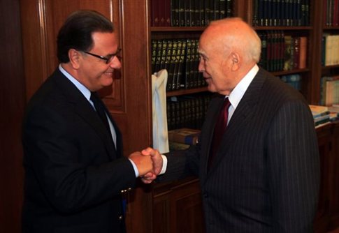 Δείπνο Παναγιωτόπουλου σε Παπούλια