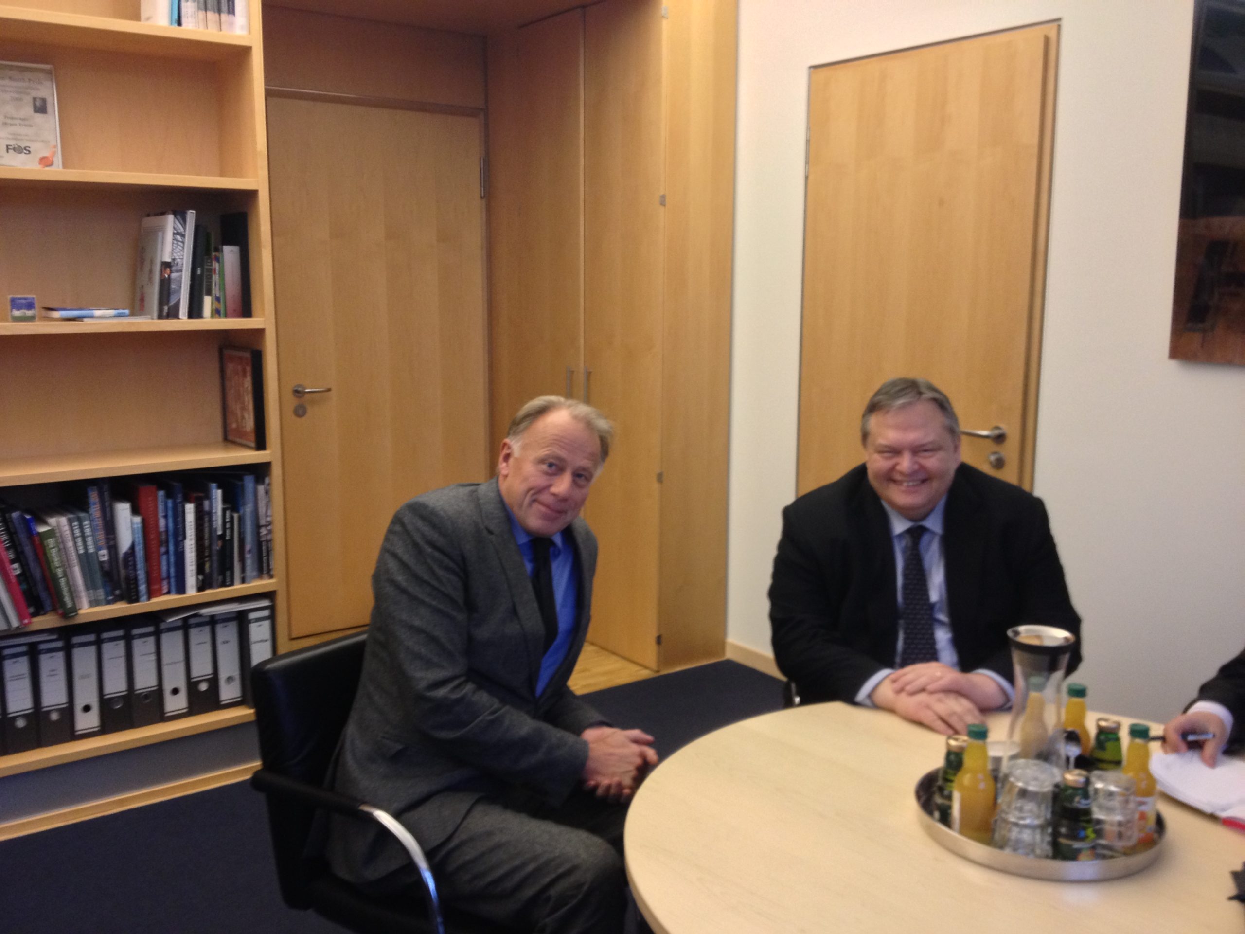 Τι κέρασε ο “πράσινος” τον Βενιζέλο