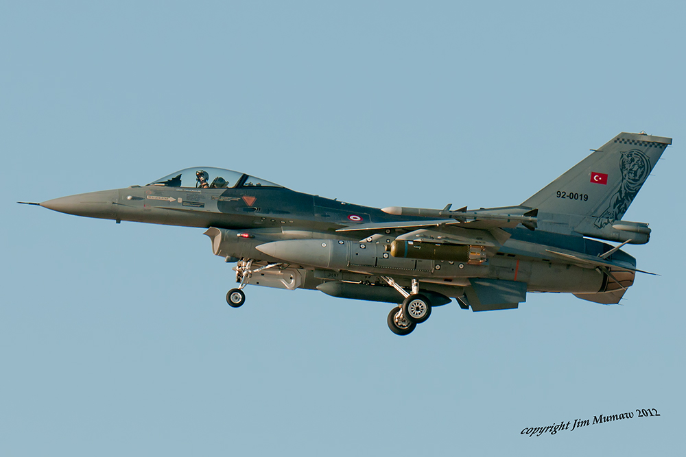 Τώρα-Έπεσε τουρκικό F-16
