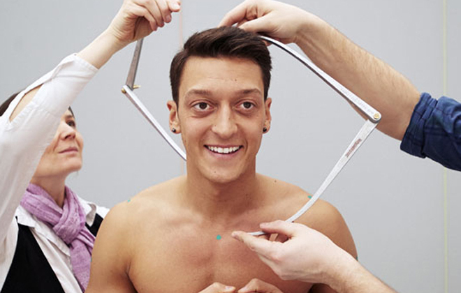 Κέρινο ομοίωμα ο Οζίλ