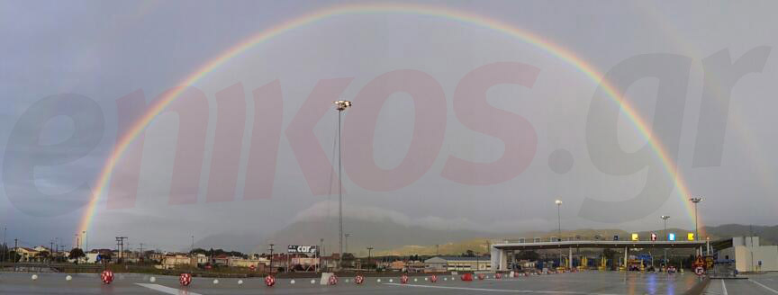 ΦΩΤΟ-Το ουράνιο τόξο στο Αντίρριο