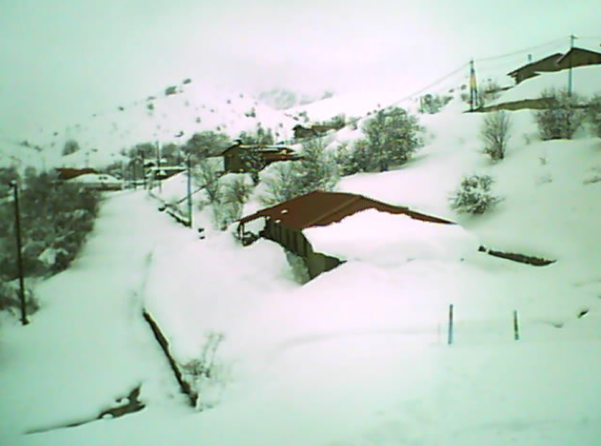 Πάνω από 1 μέτρο το χιόνι στο Γράμμο