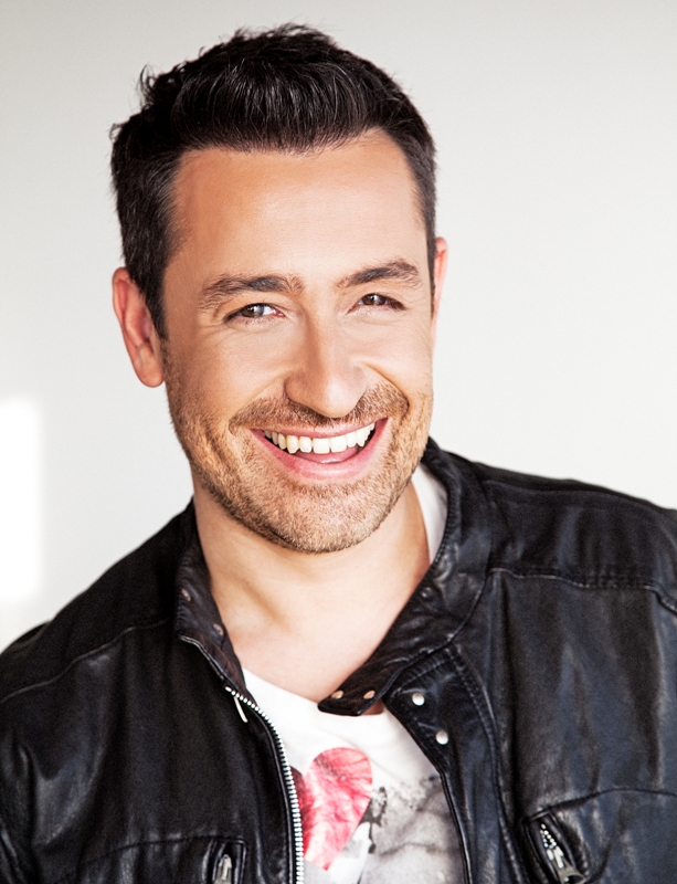 Είναι “Μες την καλή χαρά”;