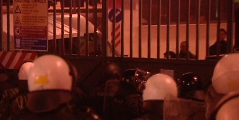 Επέμβαση των ΜΑΤ στο αμαξοστάσιο του Μετρό