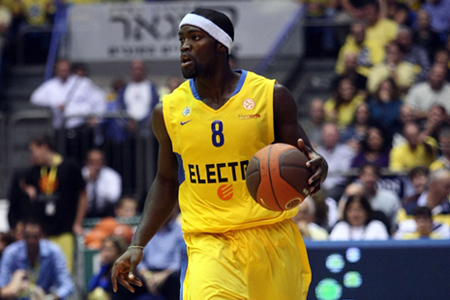 Πέρκινς και επίσημα στον Ολυμπιακό