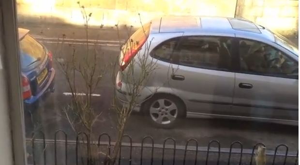 BINTEO-Eίναι αυτοκίνητο, όχι διαστημόπλοιο