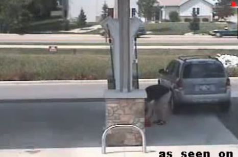 ΒΙΝΤΕΟ-Ψύχραιμος με την… βλακεία του