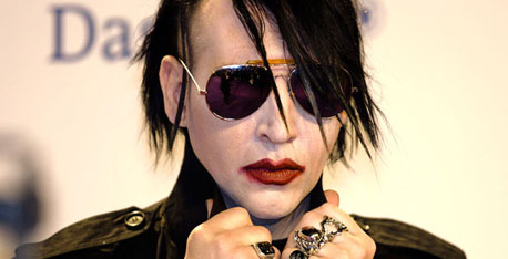 BINTEO-Κατέρρευσε επί σκηνής ο Μέριλιν Μάνσον