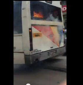 ΒΙΝΤΕΟ-Φωτιά σε λεωφορείο του ΟΑΣΘ