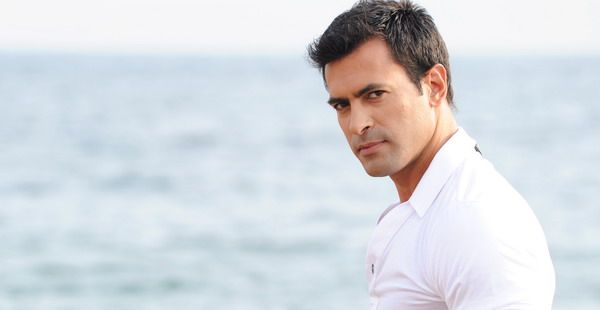 O Nίκος Παπαδάκης ως Λούκι Λουκ