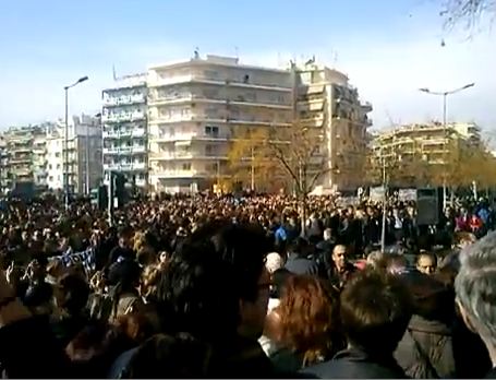 Βίντεο-Διαμαρτυρία φοιτητών έξω από το ΥΜΑΘ