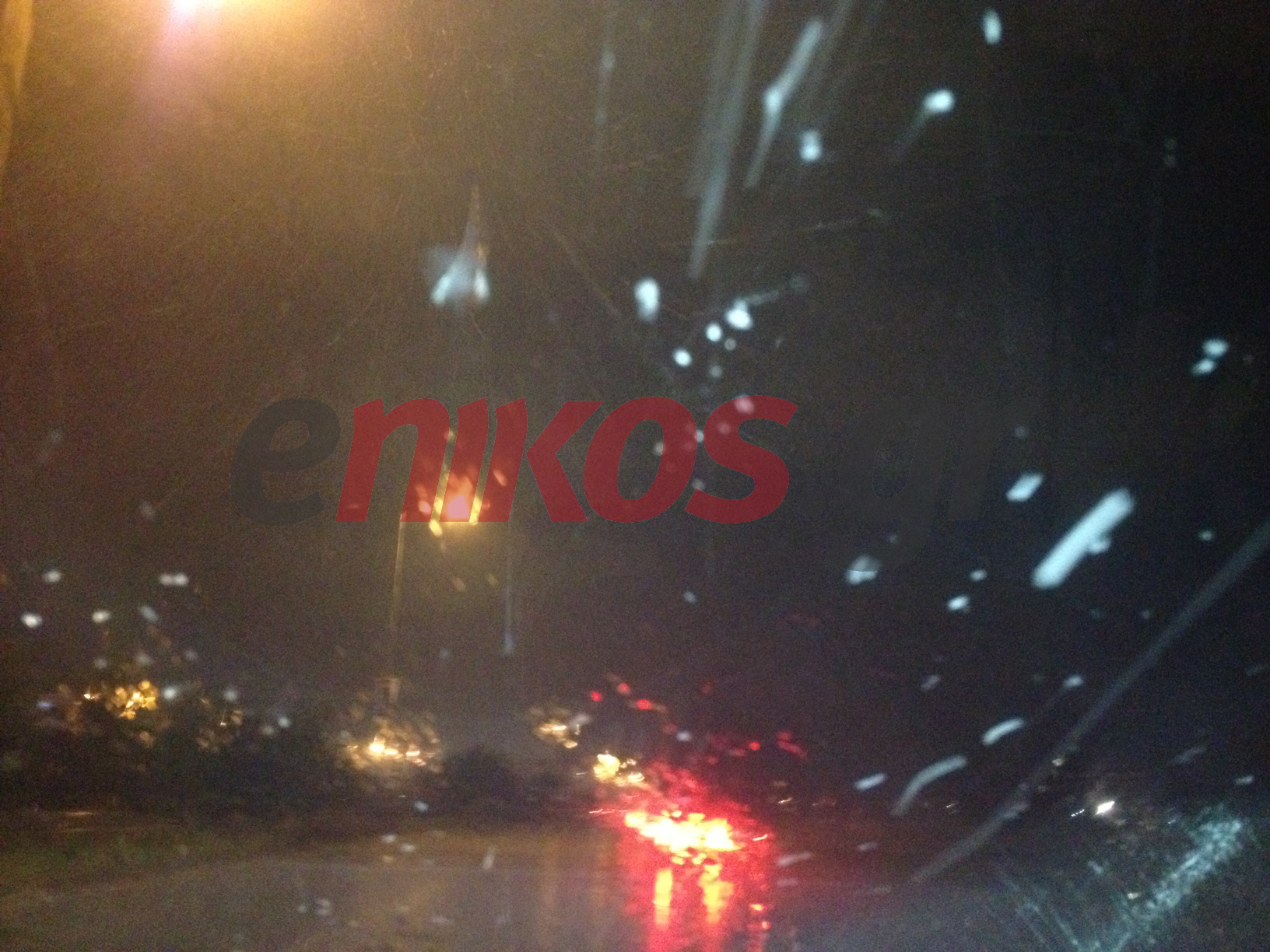 ΦΩΤΟ-Χαλάζι στον Πειραιά