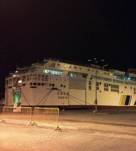 Χανιά-Οι αγρότες απέκλεισαν την παραλιακή