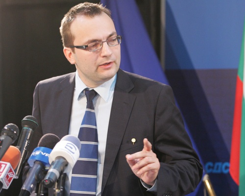 Bουλγαρία-Πρόωρες εκλογές ζητά o Ντιμιτρόφ