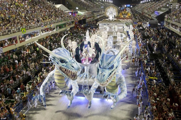 ΦΩΤΟ – Στο μεγαλύτερο πάρτυ του πλανήτη