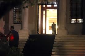 Μαξίμου: Η επιστράτευση θα εφαρμοστεί