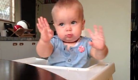 ΒΙΝΤΕΟ- Η μικρή χορευταρού!