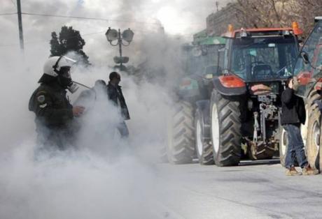 Στο εδώλιο 12 αγρότες
