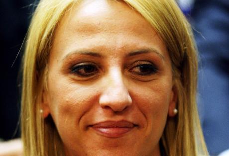 Δούρου: Πρέπει να απολογηθεί ο κ.Σαμαράς