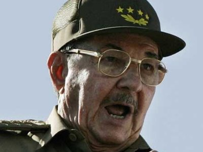 Επανεκλέγεται ο Ραούλ Κάστρο