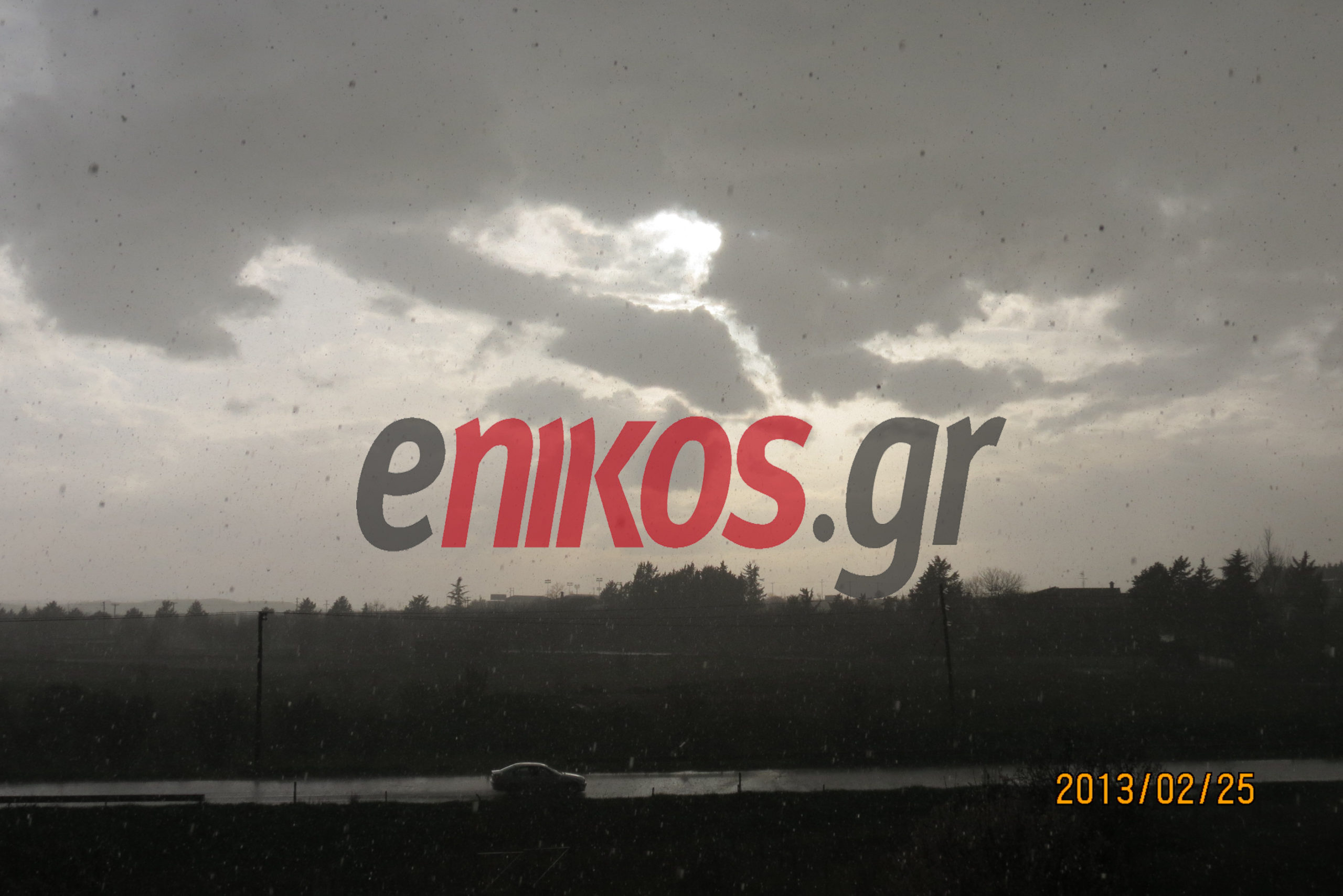 Στην Αθήνα ήλιος, στη Λάρισα Χαλάζι