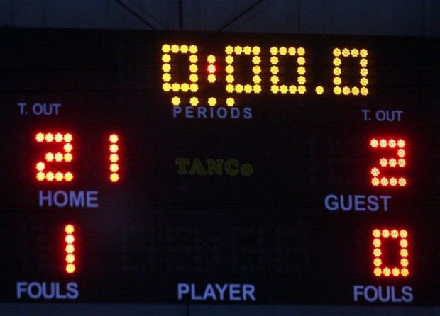 Στη μνήμη των θυμάτων της Θύρας 7