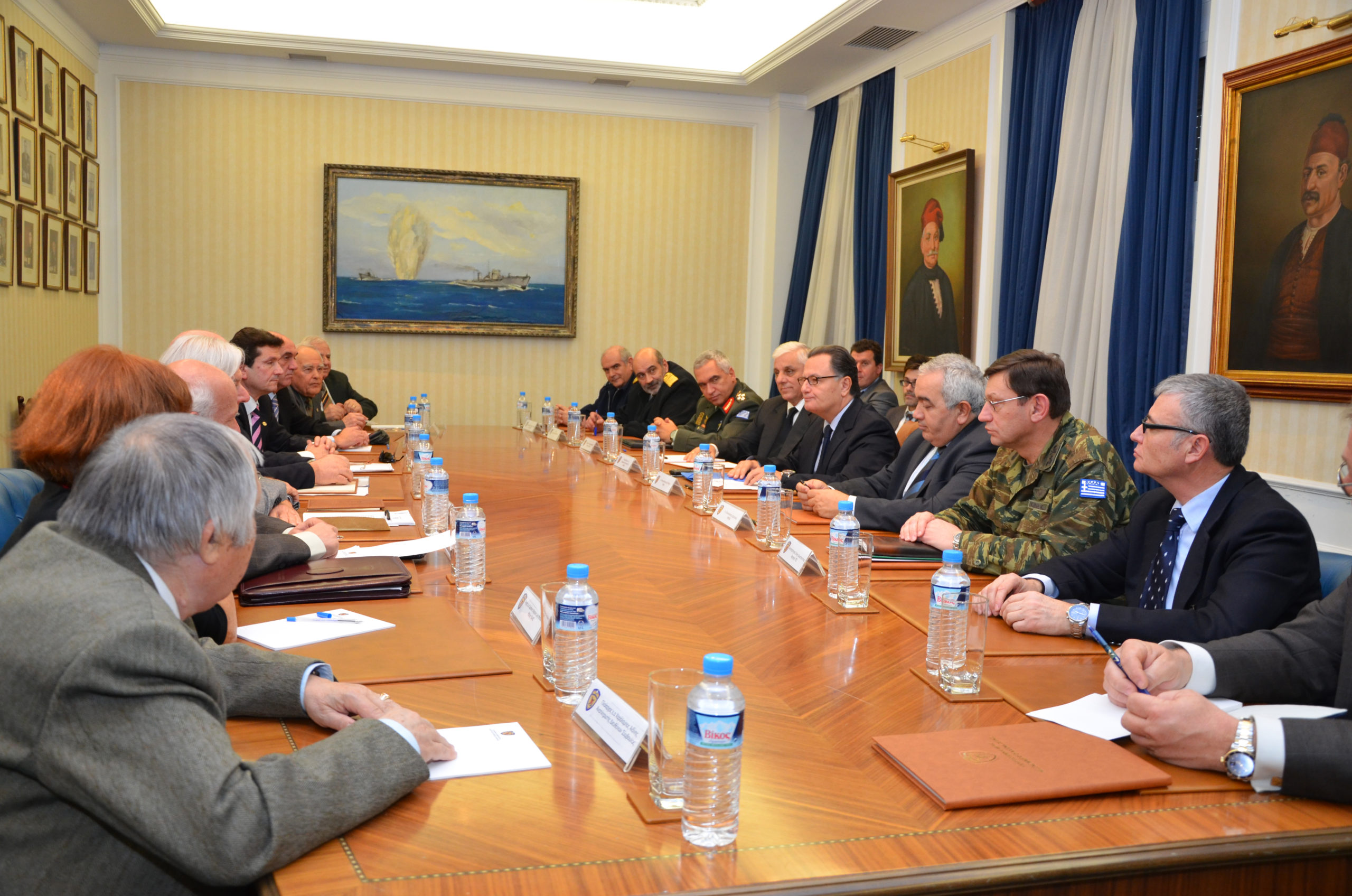 Συνάντηση Παναγιωτόπουλου με Προεδρεία Απόστρατων