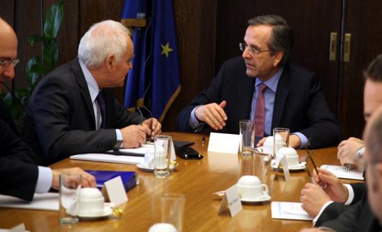 «Εφιάλτης» στο Μαξίμου οι απολύσεις