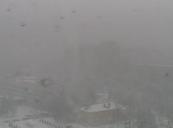 ΦΩΤΟ: Σφοδρή χιονόπτωση στη Μόσχα