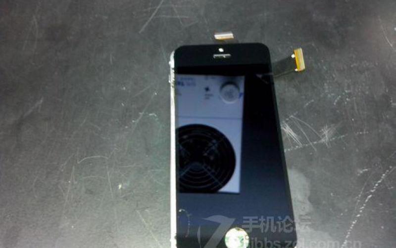 ΦΩΤΟ-Αυτό είναι το νέο iPhone 5S;