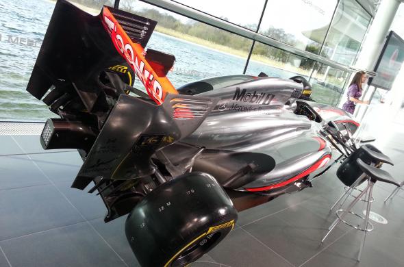 Αποκαλυπτήρια για την McLaren MP4-28