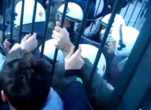 ΒΙΝΤΕΟ-ΜΑΤ εναντίων φοιτητών