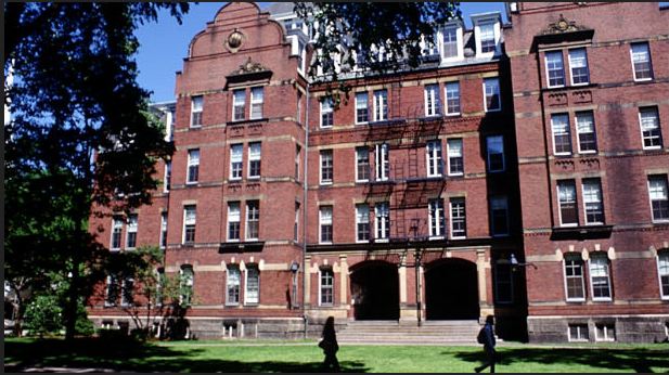 Χάρβαρντ: Αντέγραψαν κι αποβλήθηκαν