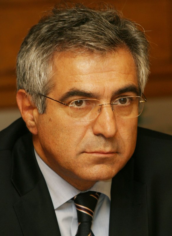 Καρχιμάκης: Γιατί σύντροφοι;