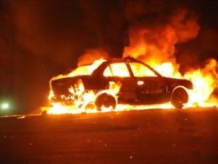 Φωτιά σε αυτοκίνητο στο Περιστέρι