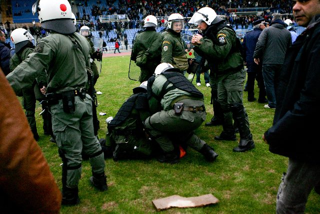 Τρείς οπαδούς του Ηρακλή αναζητά η ΕΛ.ΑΣ