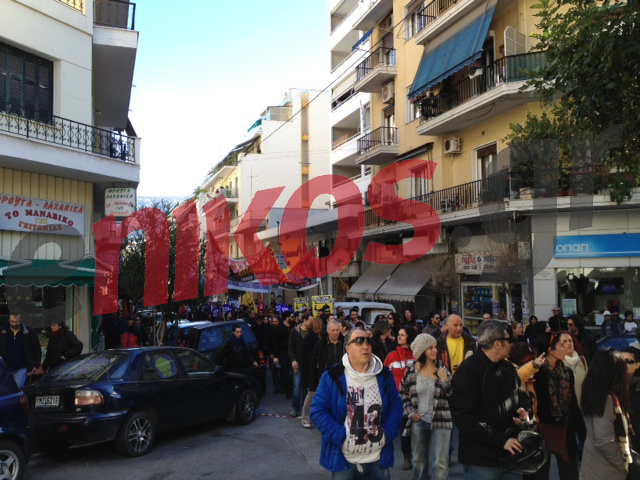 ΤΩΡΑ-ΦΩΤΟ:Στην Κηφισίας η πορεία