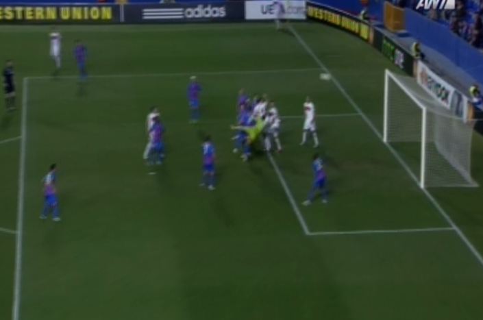 Δοκάρι ο Ολυμπιακός με τον Μανωλά