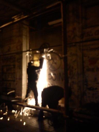 ΦΩΤΟ-Με τροχό έκοψαν τη σιδεριά στη βίλα Κάλλας